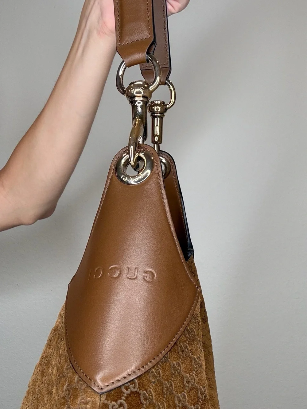 Gucci microguccissima brown